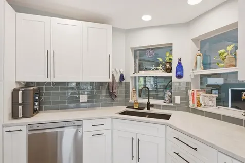 137 Lake Tarpon Drive Palm Harbor FL 34684