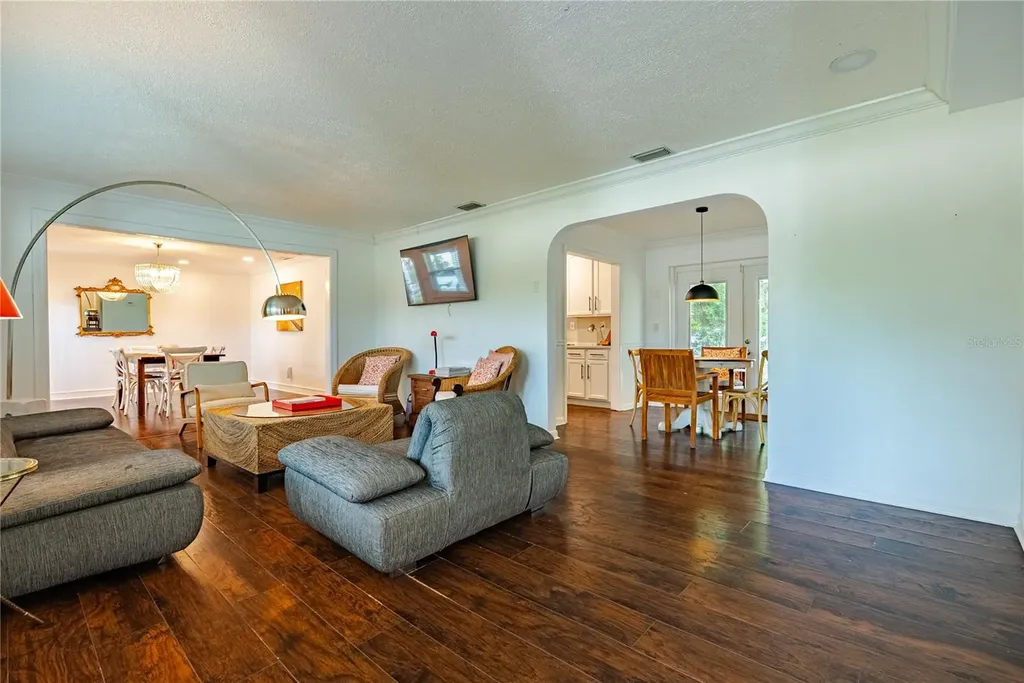 401 Bullard Parkway Temple Terrace FL 33617