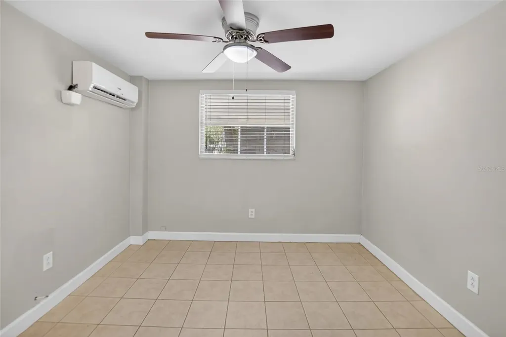 3301 W Woodlawn Avenue Tampa FL 33607
