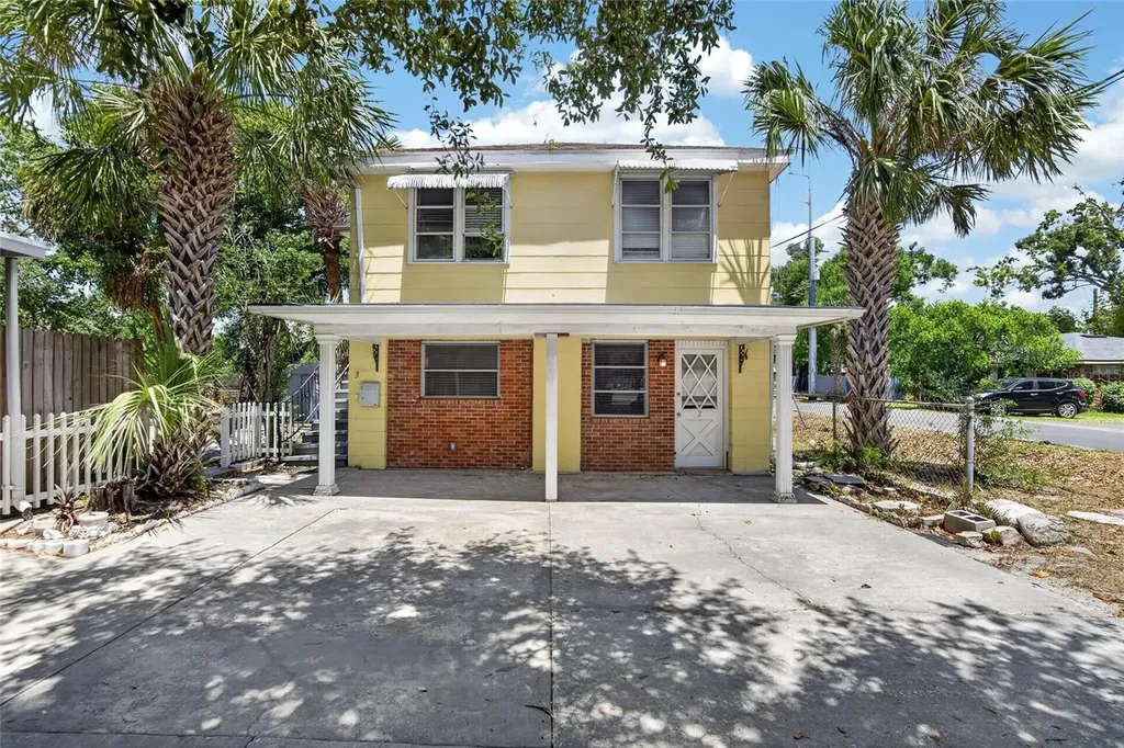 3301 W Woodlawn Avenue Tampa FL 33607