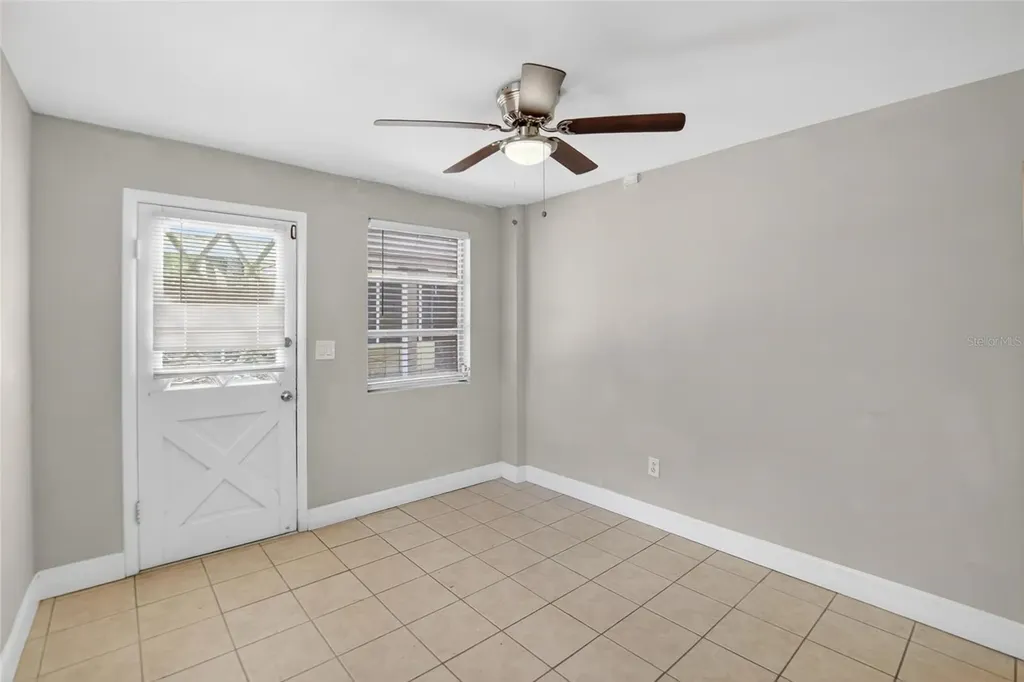 3301 W Woodlawn Avenue Tampa FL 33607