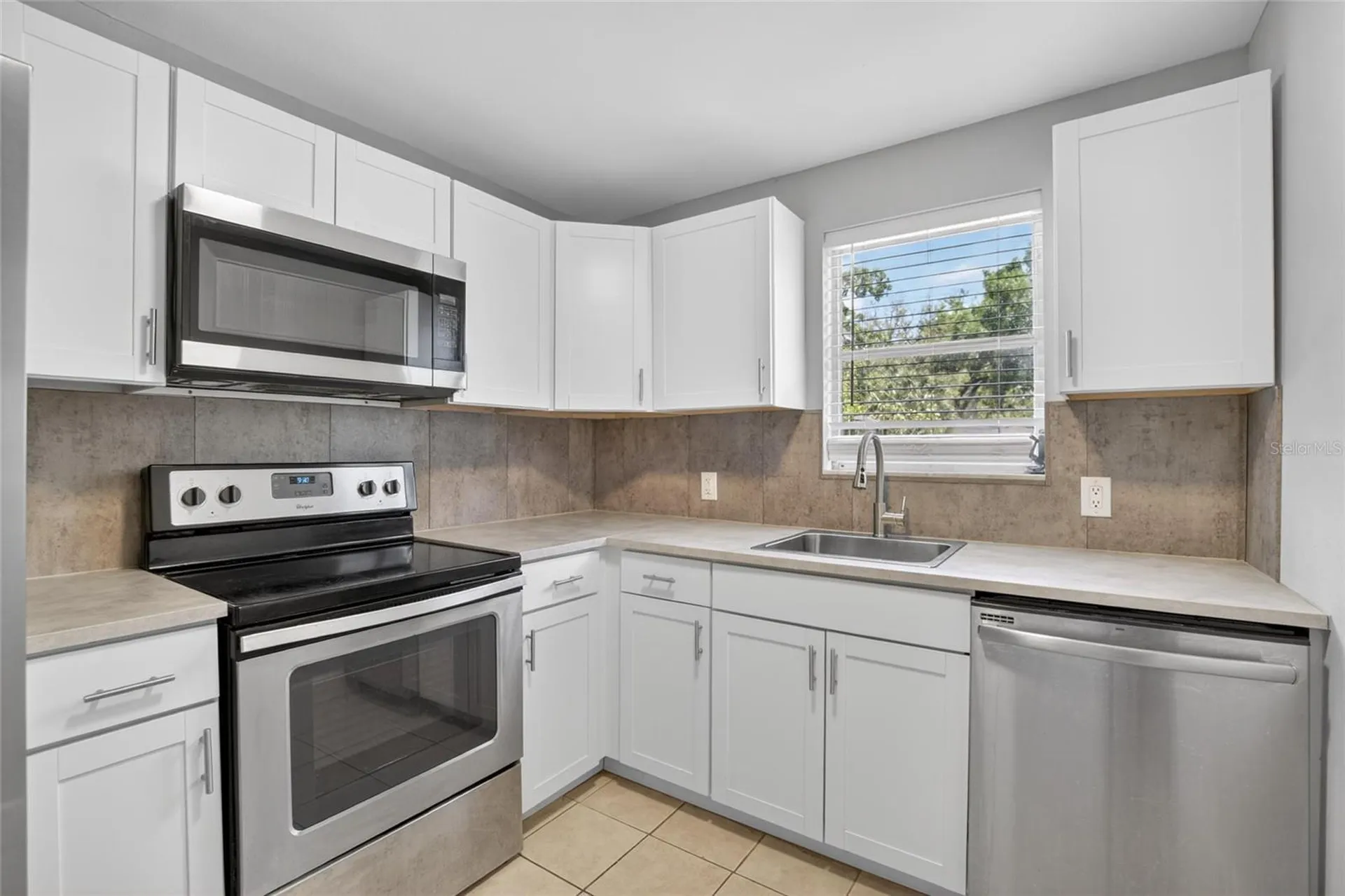 3301 W Woodlawn Avenue Tampa FL 33607
