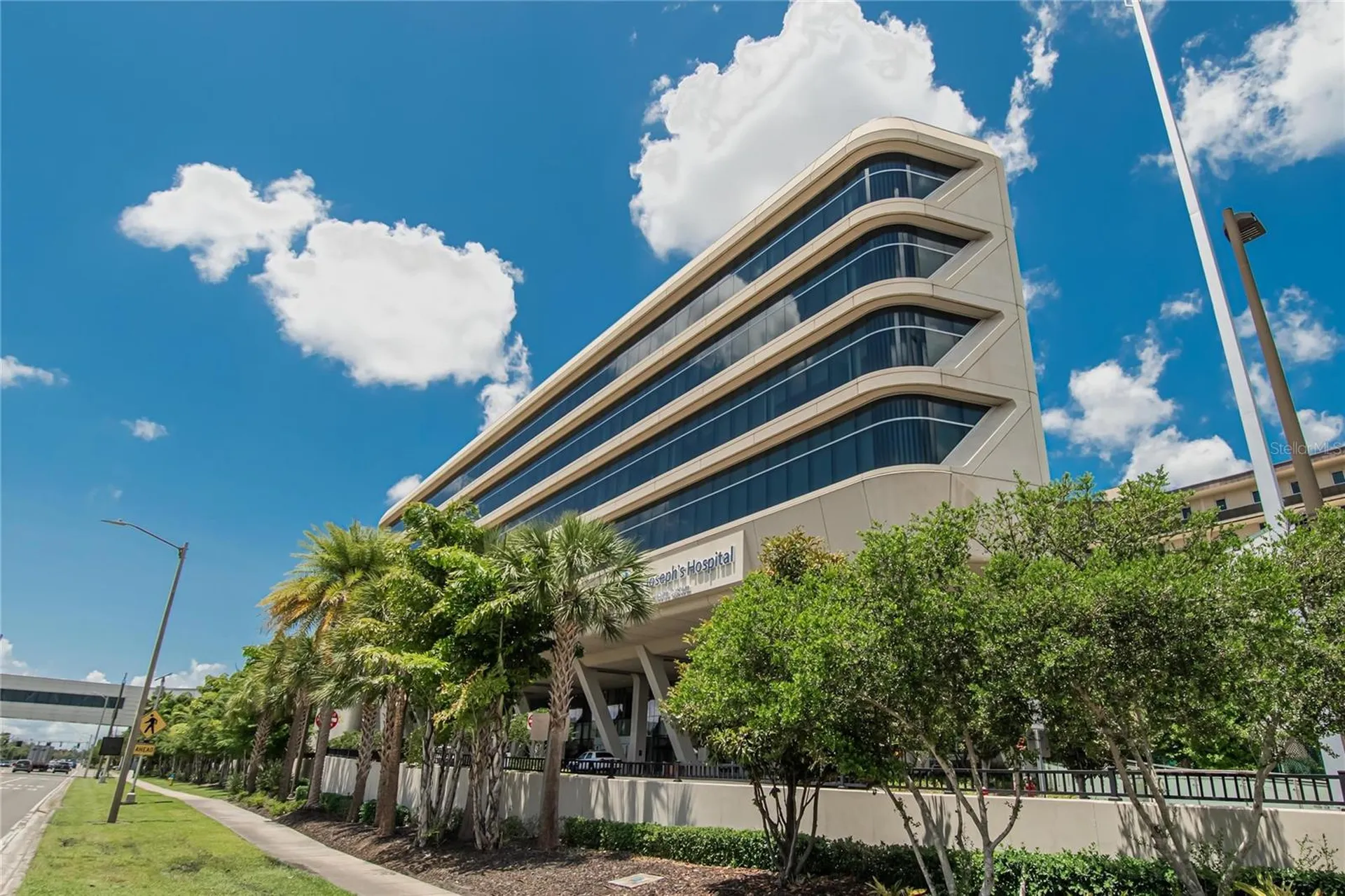 3301 W Woodlawn Avenue Tampa FL 33607