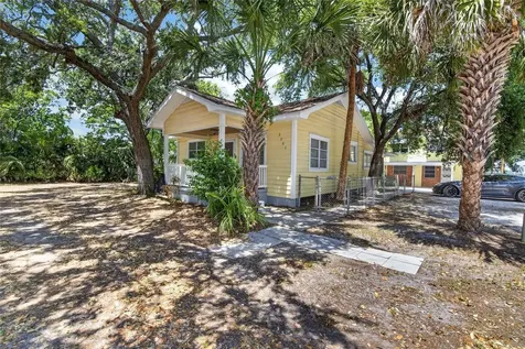 3301 W Woodlawn Avenue Tampa FL 33607