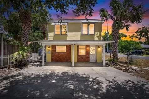3301 W Woodlawn Avenue Tampa FL 33607