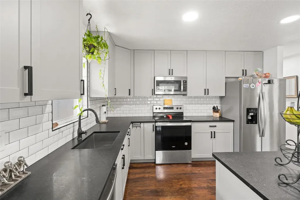 801 E Hanlon Street Tampa FL 33604