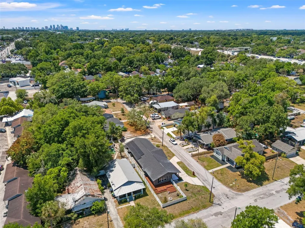 801 E Hanlon Street Tampa FL 33604
