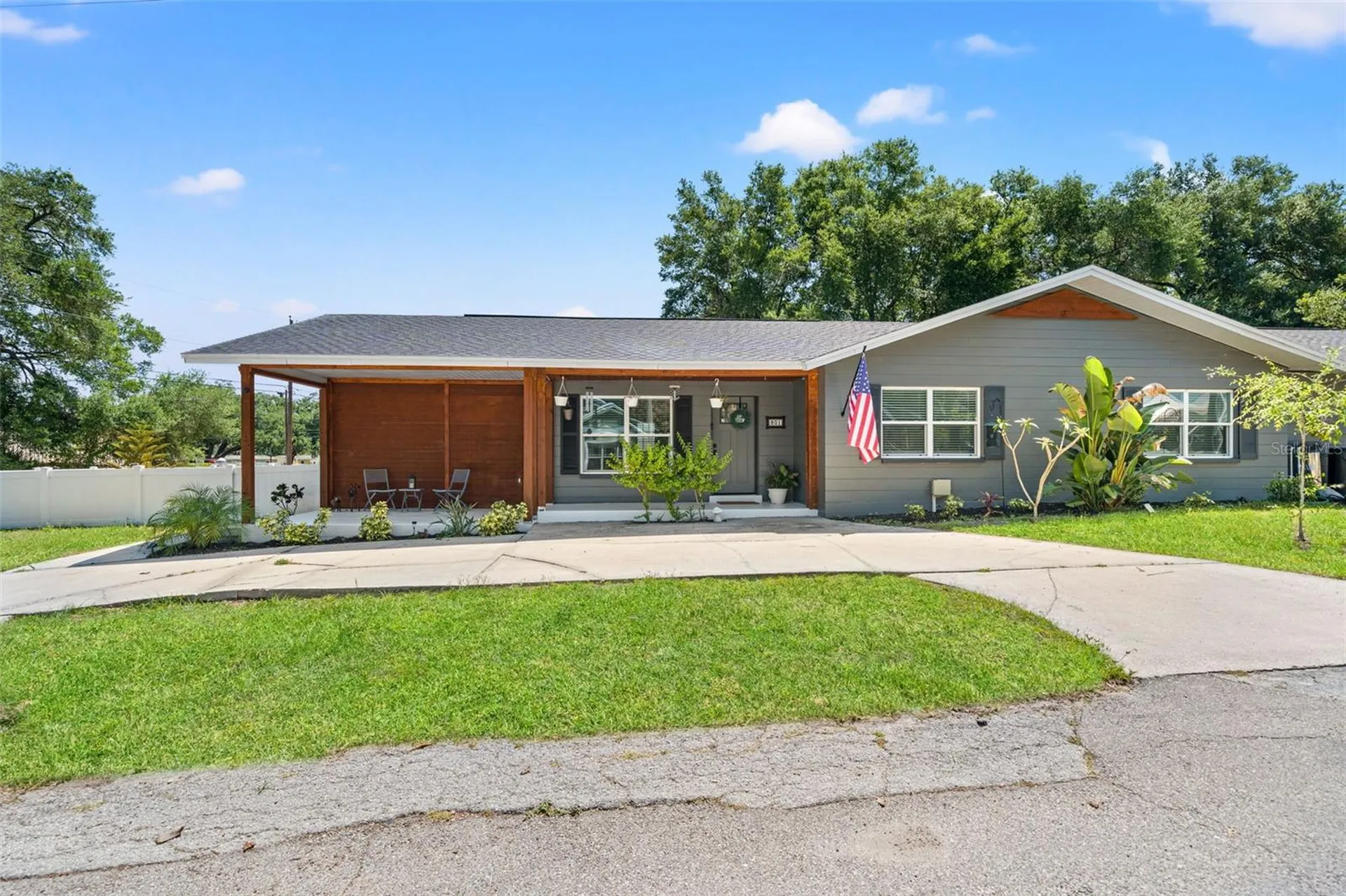801 E Hanlon Street Tampa FL 33604