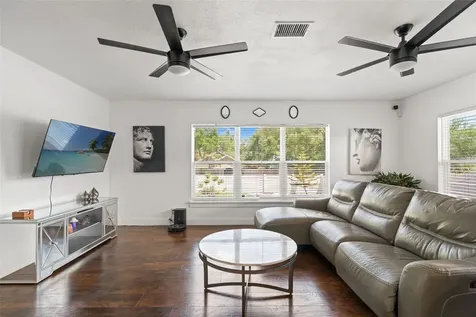 801 E Hanlon Street Tampa FL 33604