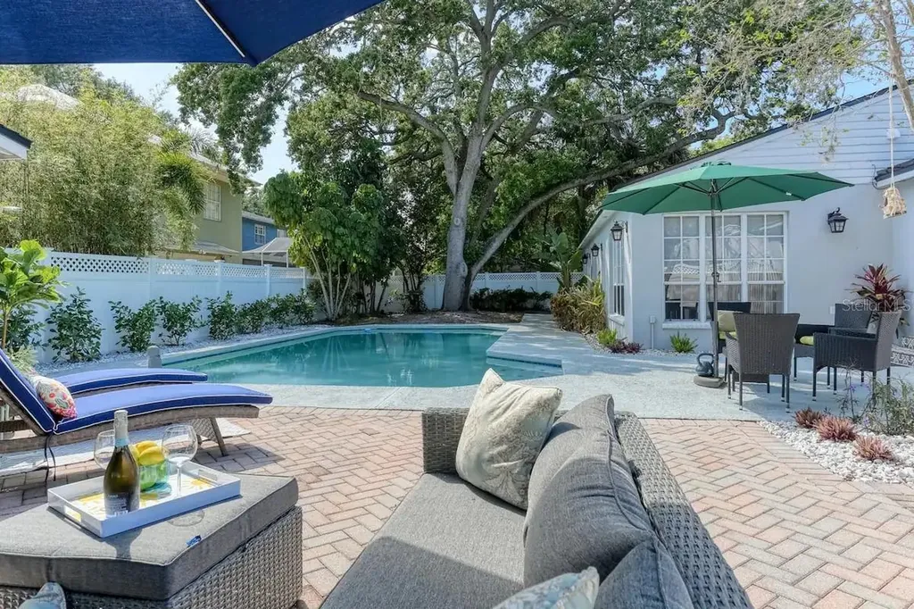 4014 W Palmira Avenue Tampa FL 33629