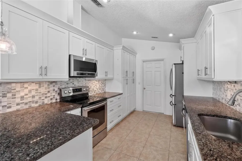2272 Mallory Circle Circle Haines City FL 33844