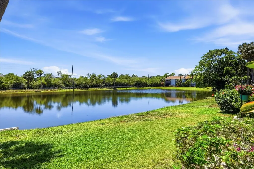 724 115 Avenue N St Petersburg FL 33716