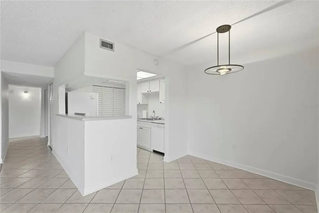 724 115 Avenue N St Petersburg FL 33716