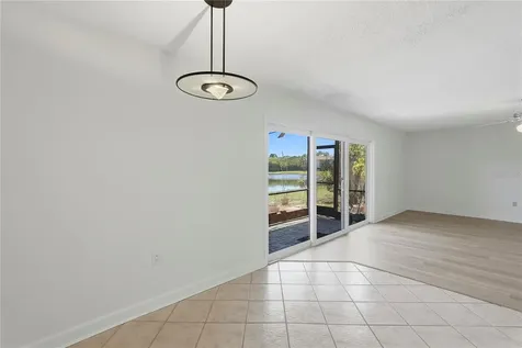 724 115 Avenue N St Petersburg FL 33716