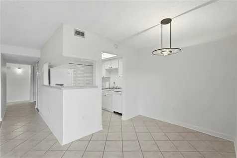 724 115 Avenue N St Petersburg FL 33716