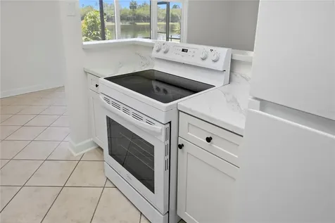 724 115 Avenue N St Petersburg FL 33716