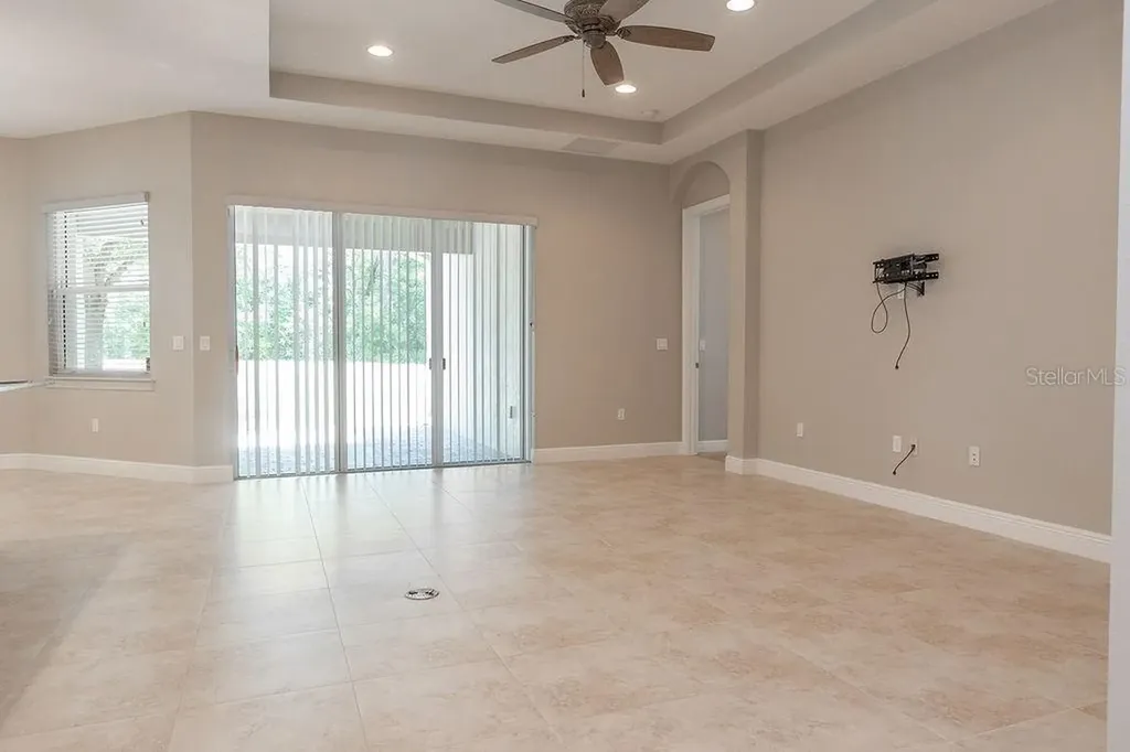 906 Victoria Hills Drive S Deland FL 32724