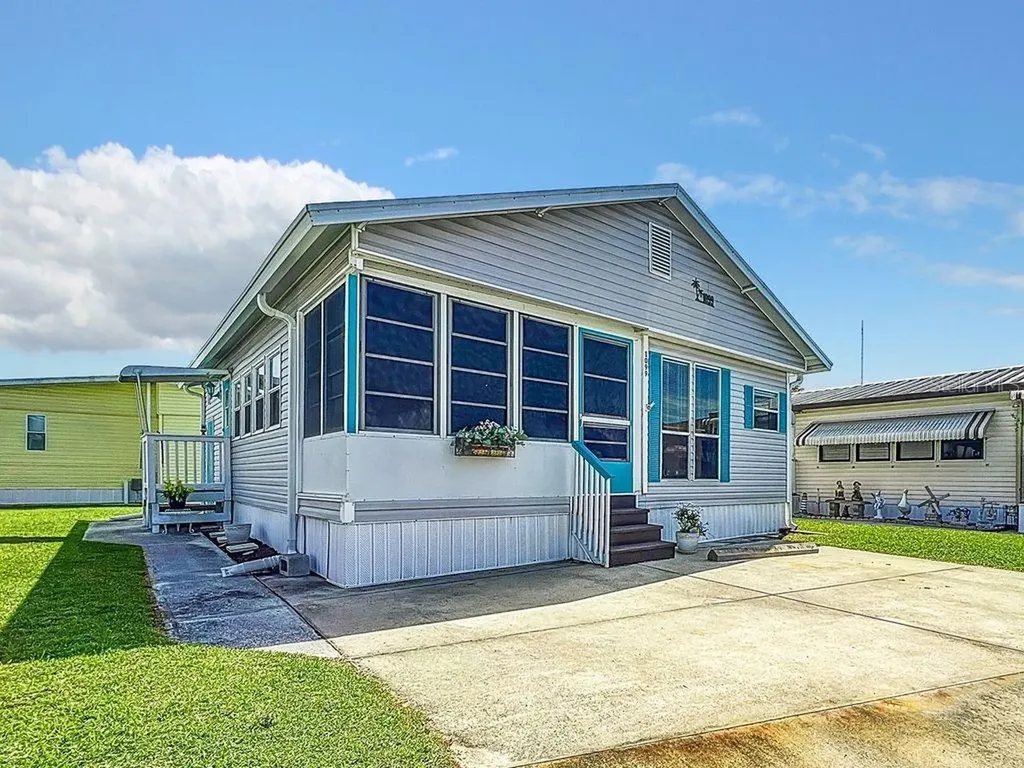 3333 26th Avenue E Bradenton FL 34208