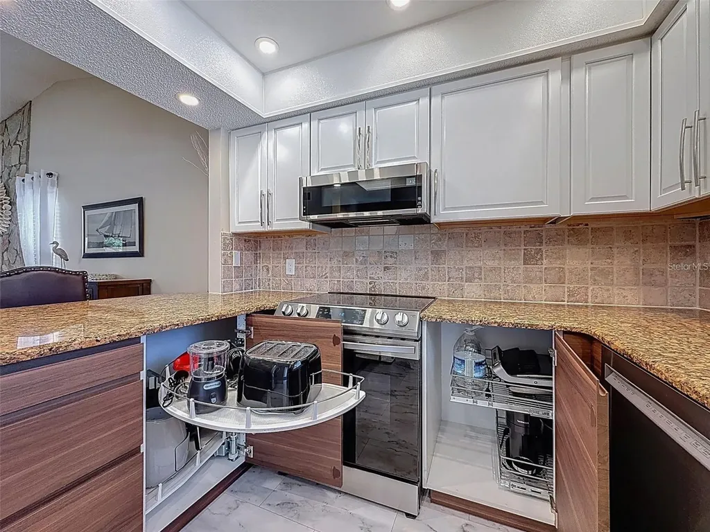 9981 Eagles Pt Circle Port Richey FL 34668