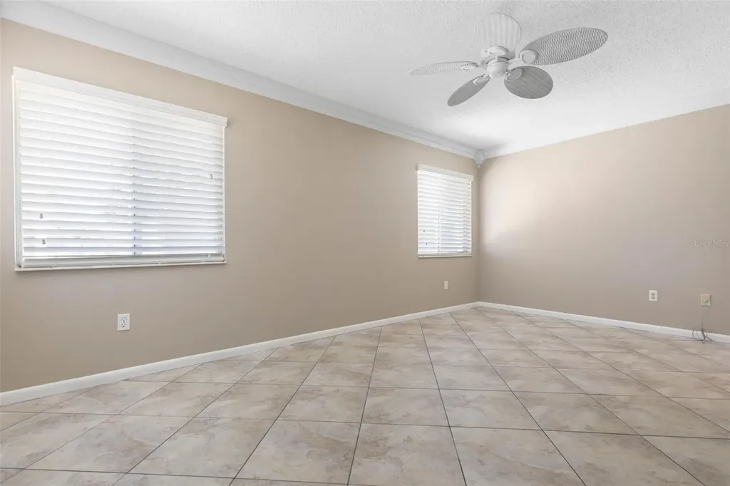 21 Crescent Court S Palm Coast FL 32137