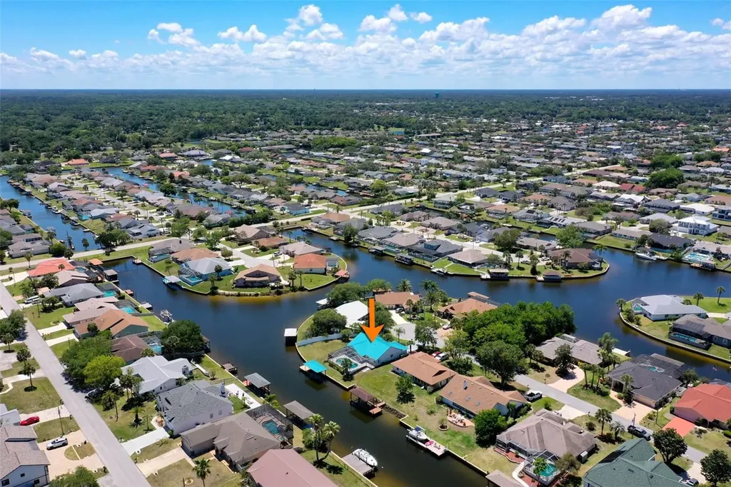 21 Crescent Court S Palm Coast FL 32137