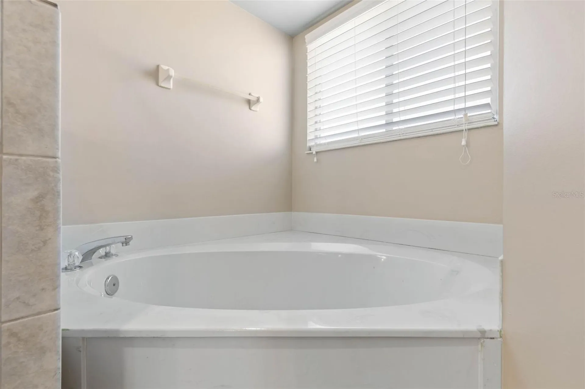 21 Crescent Court S Palm Coast FL 32137