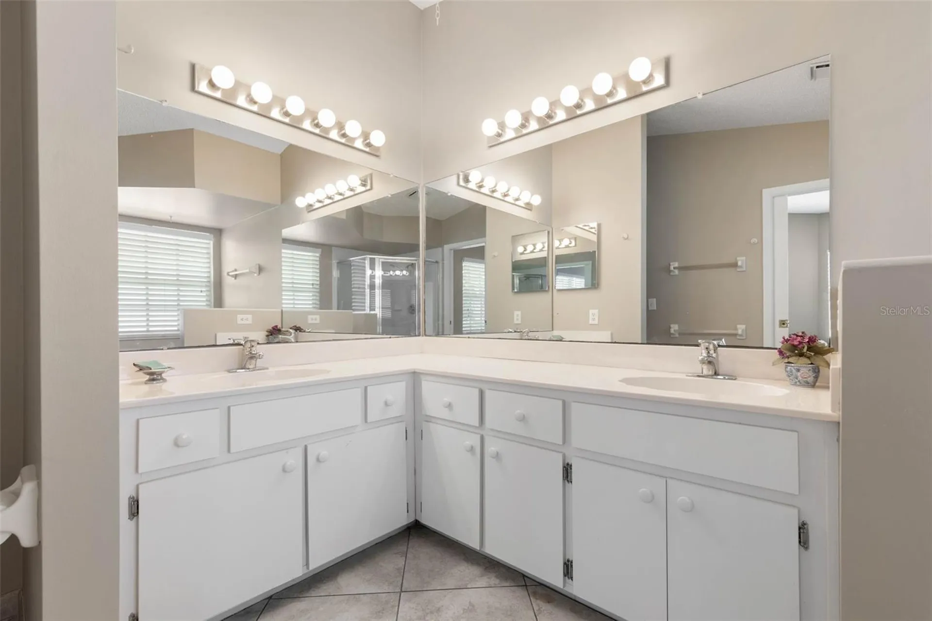 21 Crescent Court S Palm Coast FL 32137