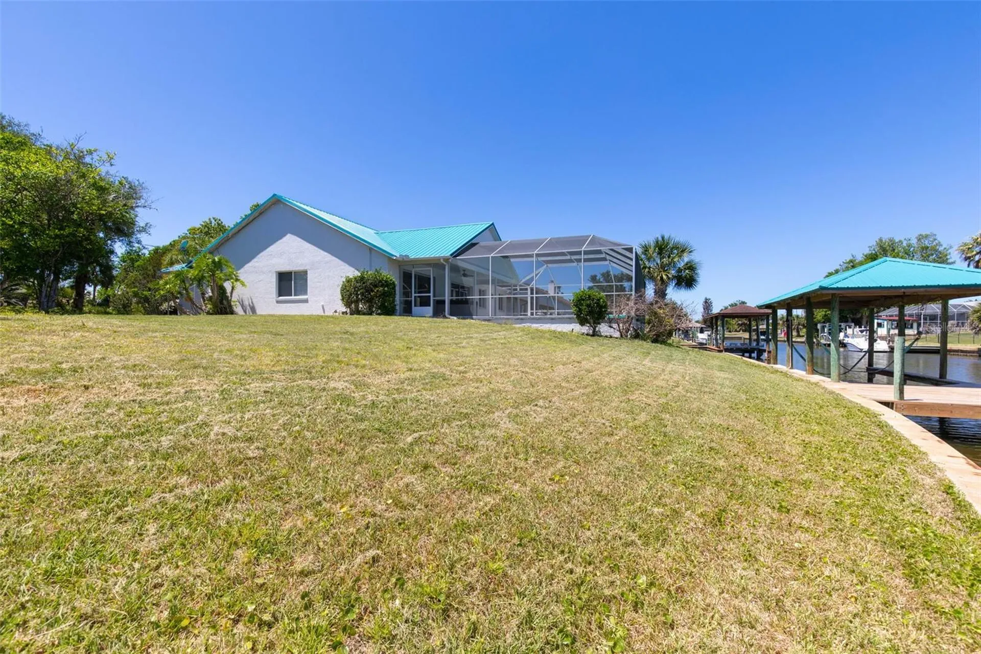 21 Crescent Court S Palm Coast FL 32137