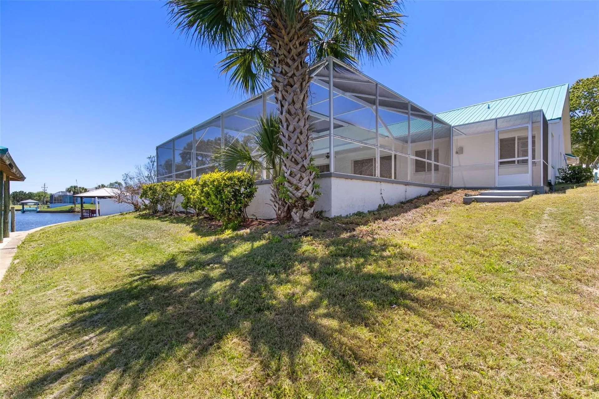 21 Crescent Court S Palm Coast FL 32137