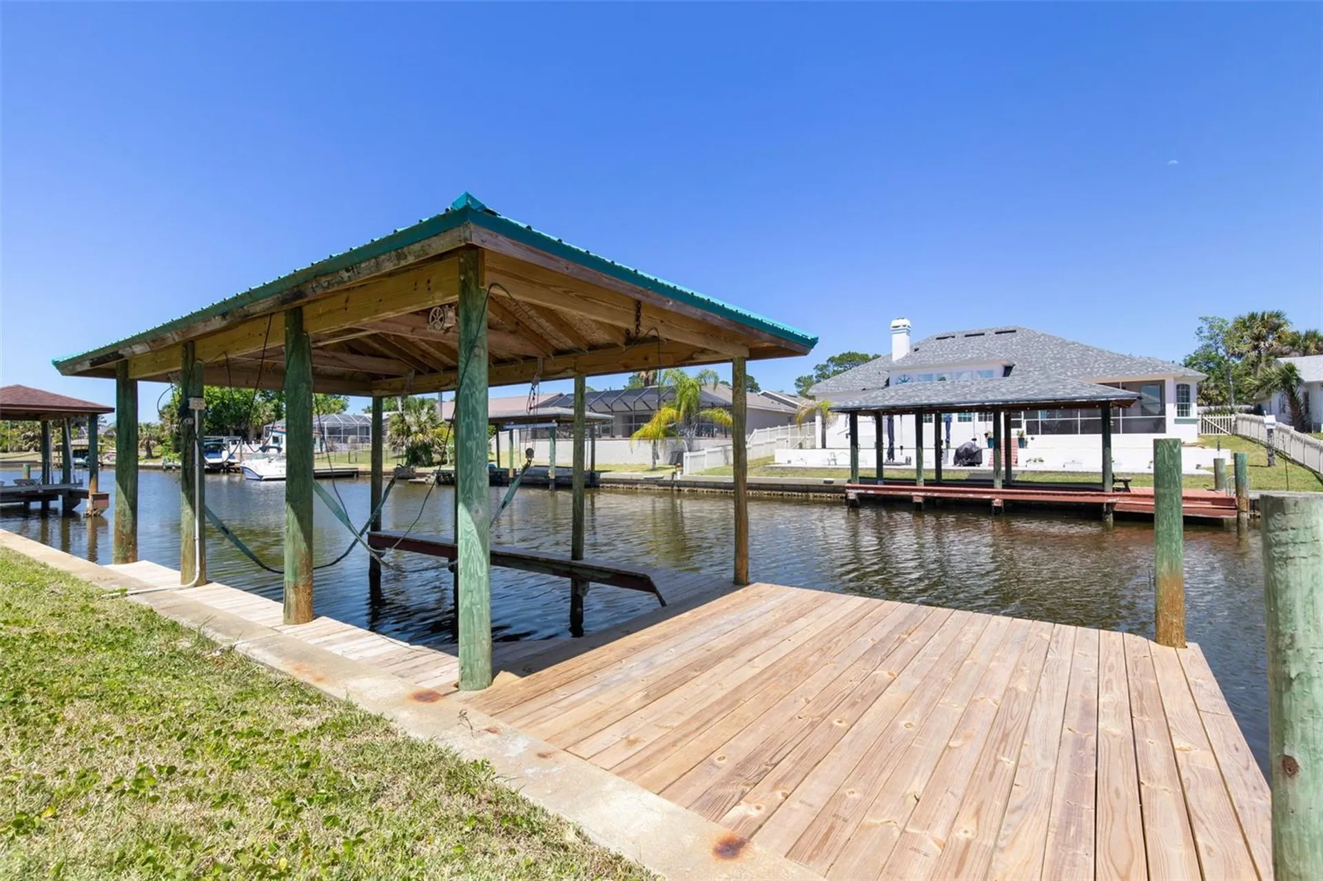 21 Crescent Court S Palm Coast FL 32137