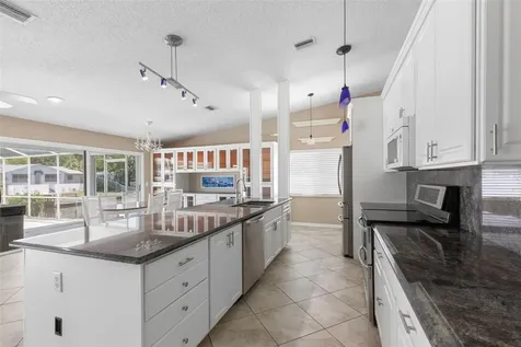21 Crescent Court S Palm Coast FL 32137
