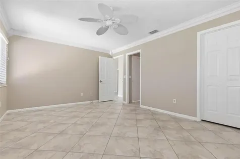 21 Crescent Court S Palm Coast FL 32137