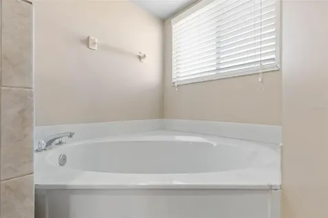 21 Crescent Court S Palm Coast FL 32137