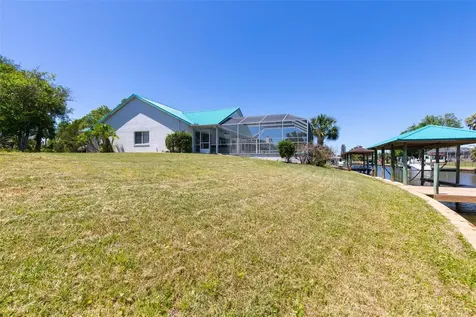 21 Crescent Court S Palm Coast FL 32137