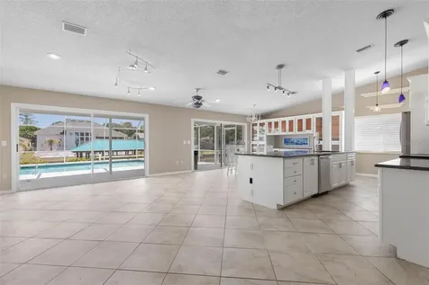21 Crescent Court S Palm Coast FL 32137