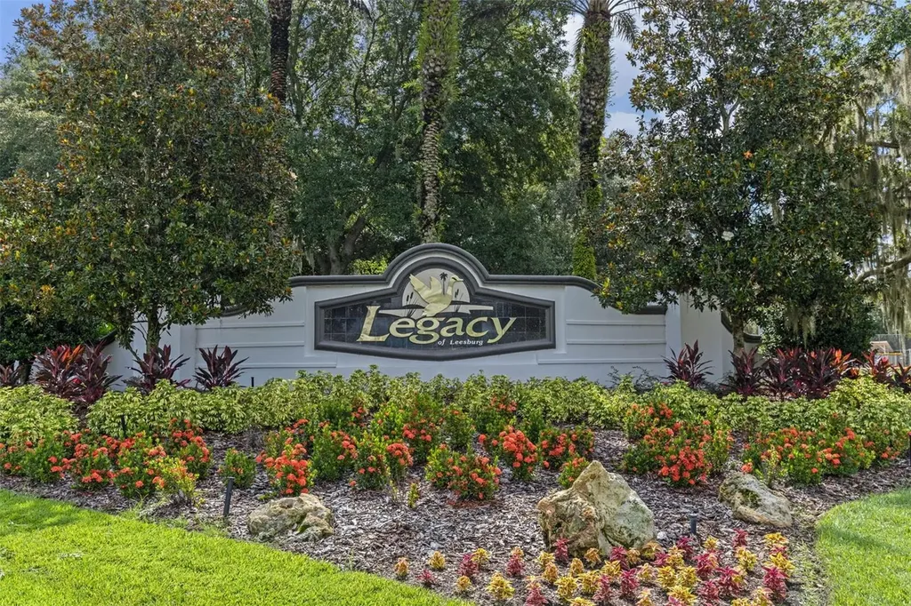 27111 Nostalgia Drive Leesburg FL 34748