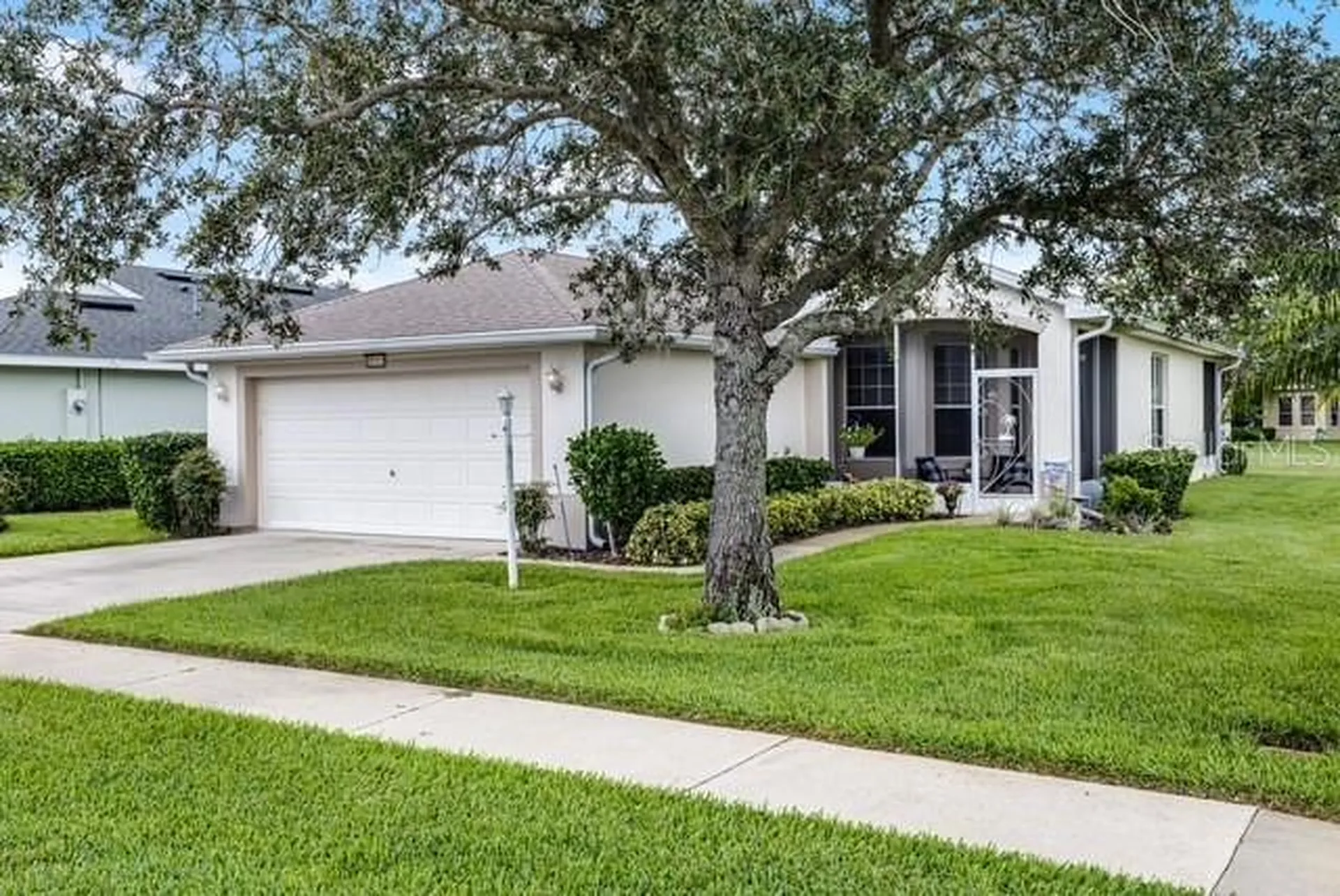27111 Nostalgia Drive Leesburg FL 34748