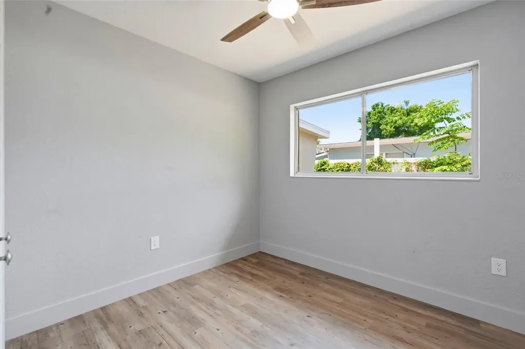 2827 22nd Street W Bradenton FL 34205
