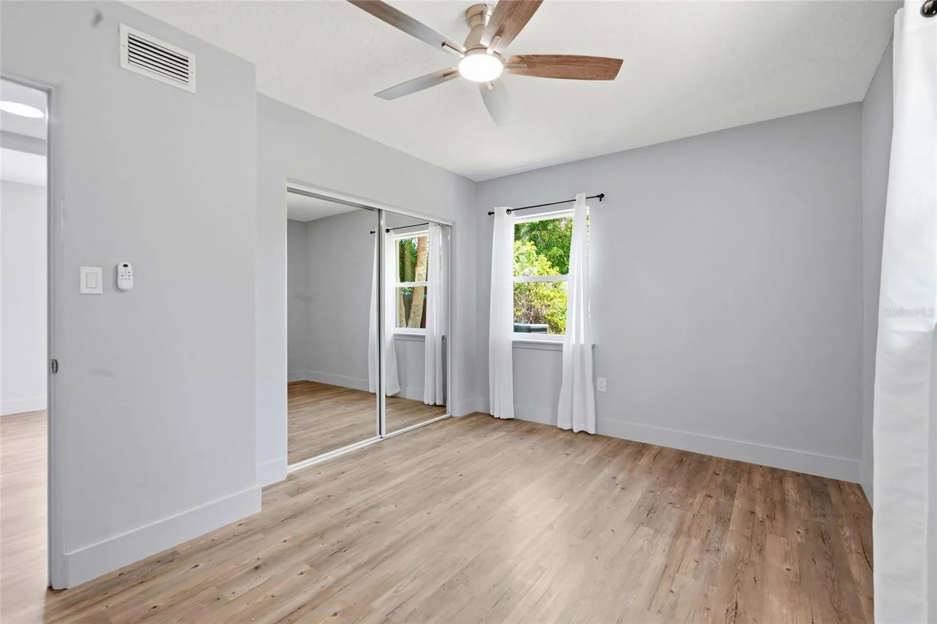 2827 22nd Street W Bradenton FL 34205