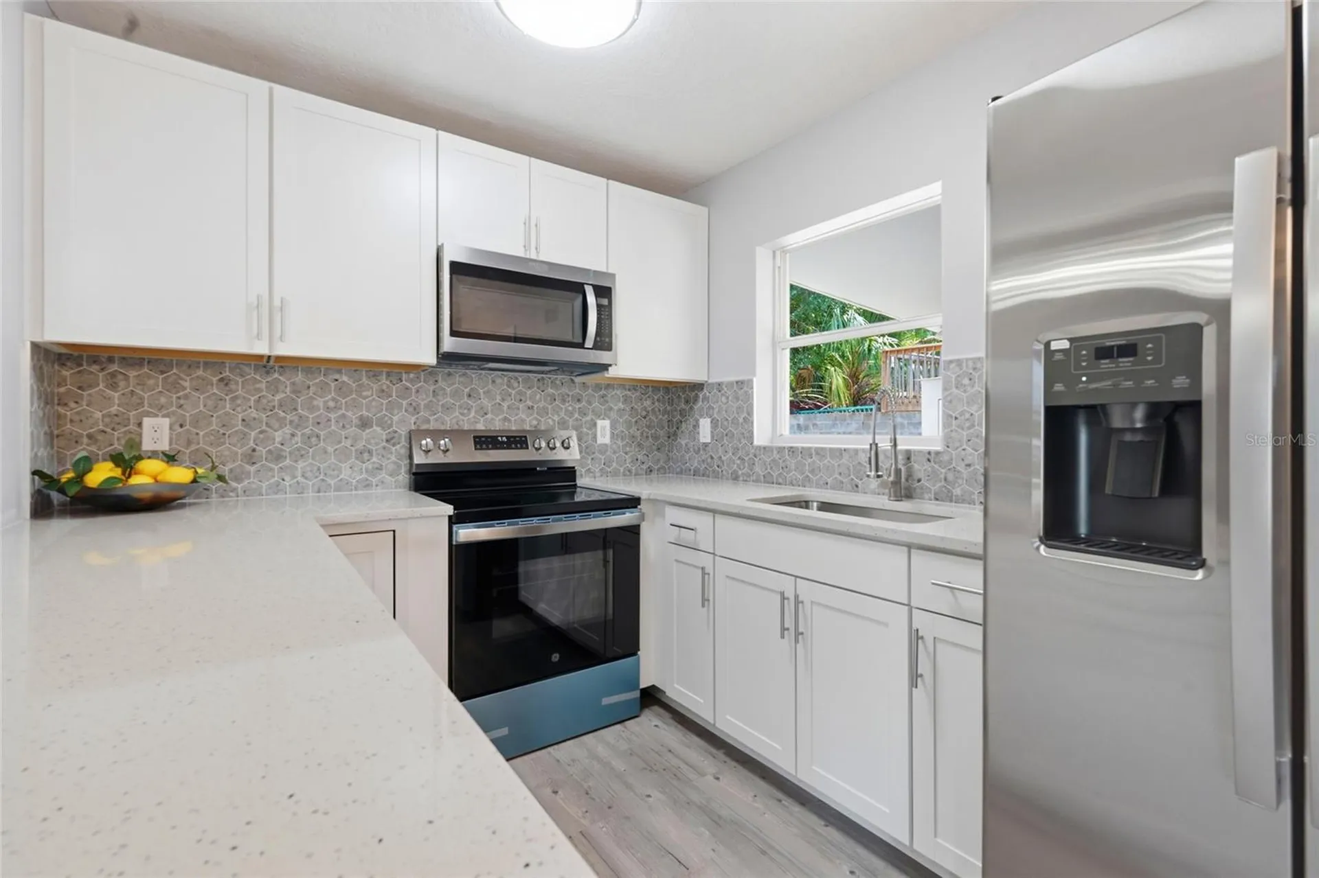 2827 22nd Street W Bradenton FL 34205