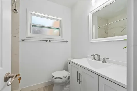 2827 22nd Street W Bradenton FL 34205