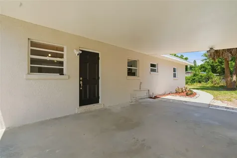 2827 22nd Street W Bradenton FL 34205