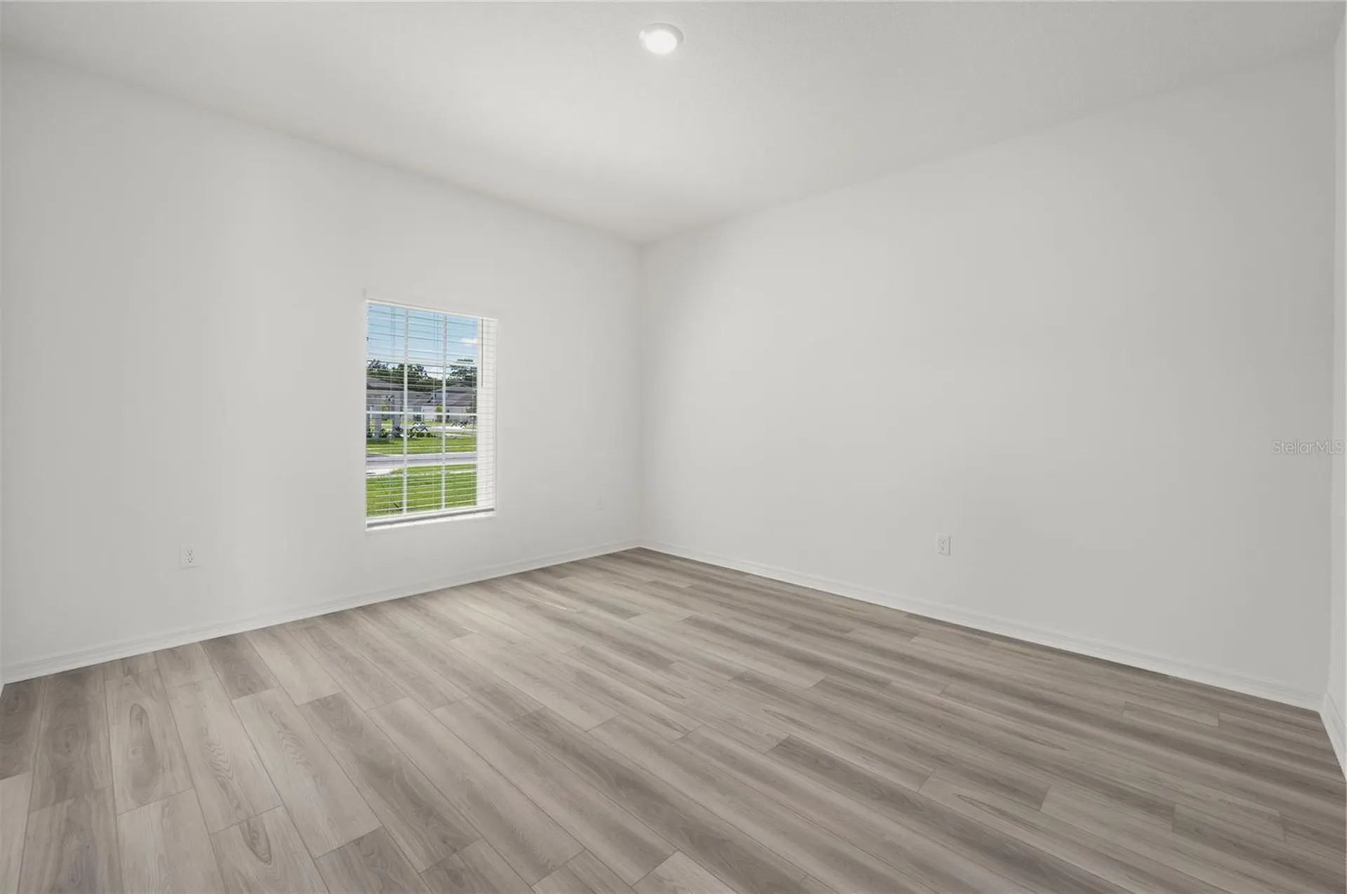 13261 Tula Loop Astatula FL 34705