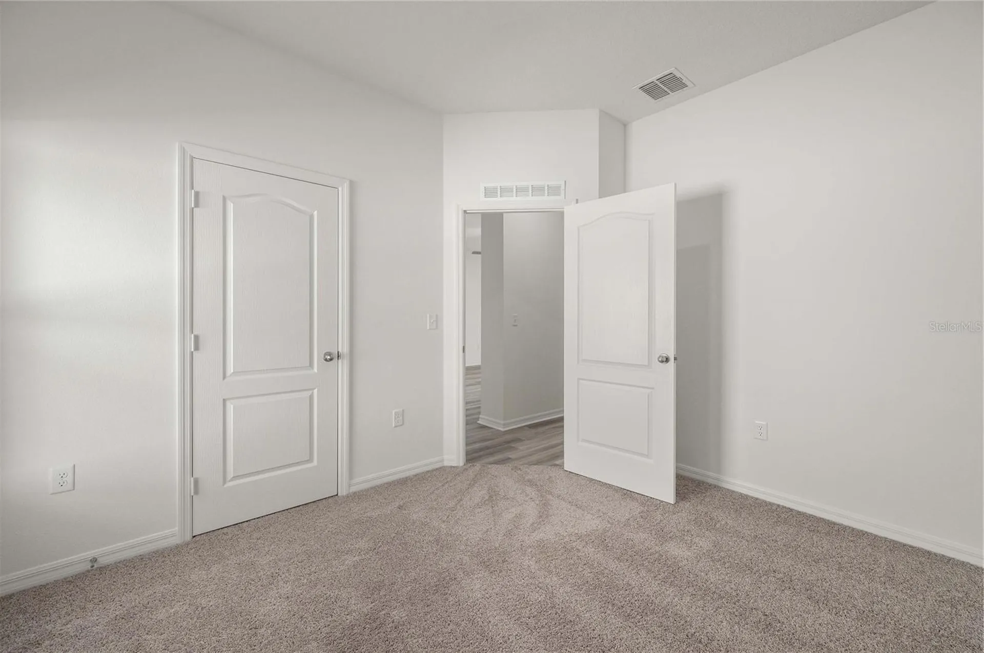 13261 Tula Loop Astatula FL 34705