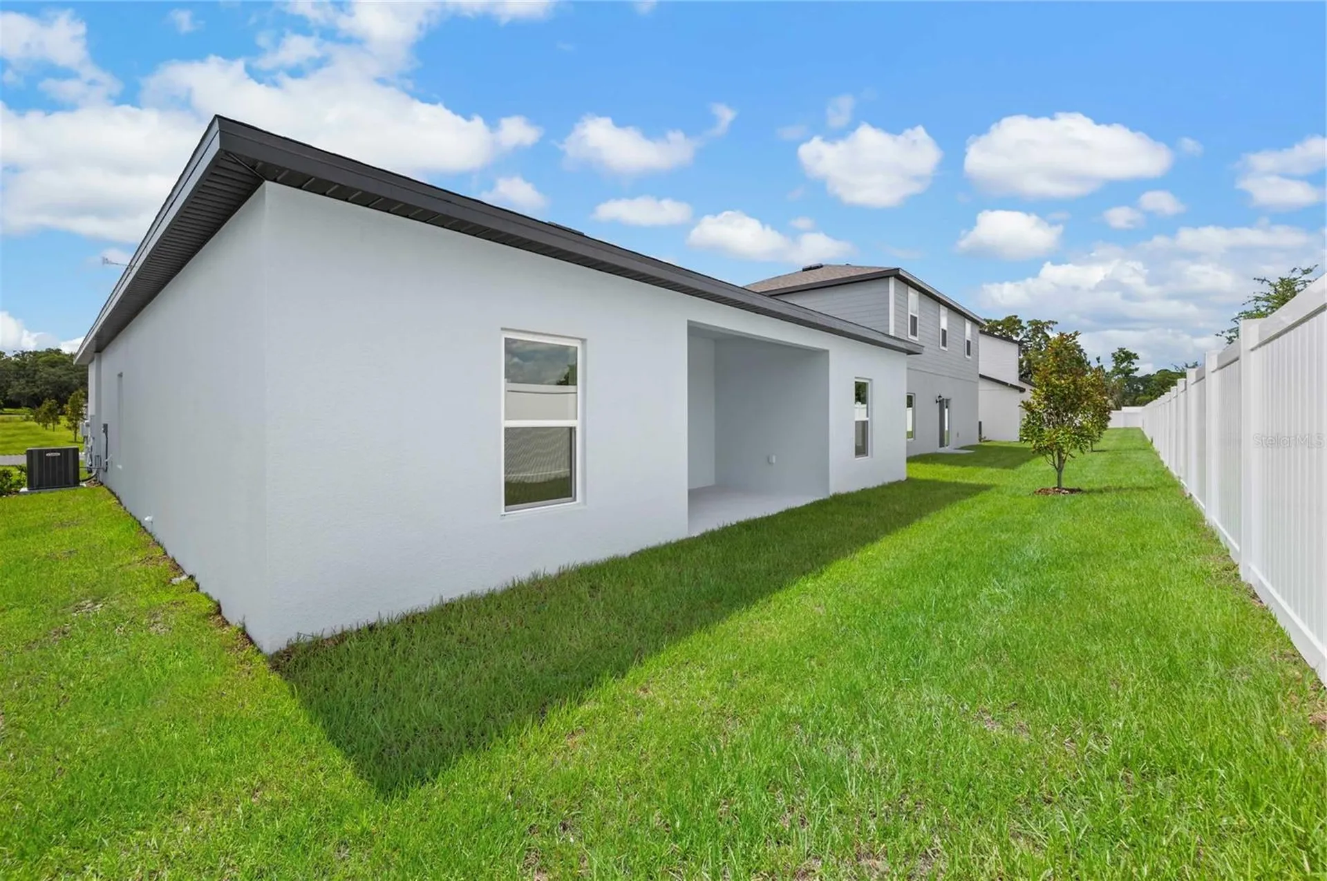 13261 Tula Loop Astatula FL 34705