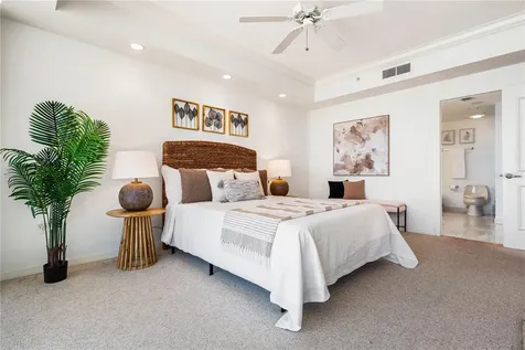 1800 Benjamin Franklin Drive Sarasota FL 34236