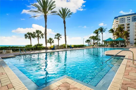 1800 Benjamin Franklin Drive Sarasota FL 34236