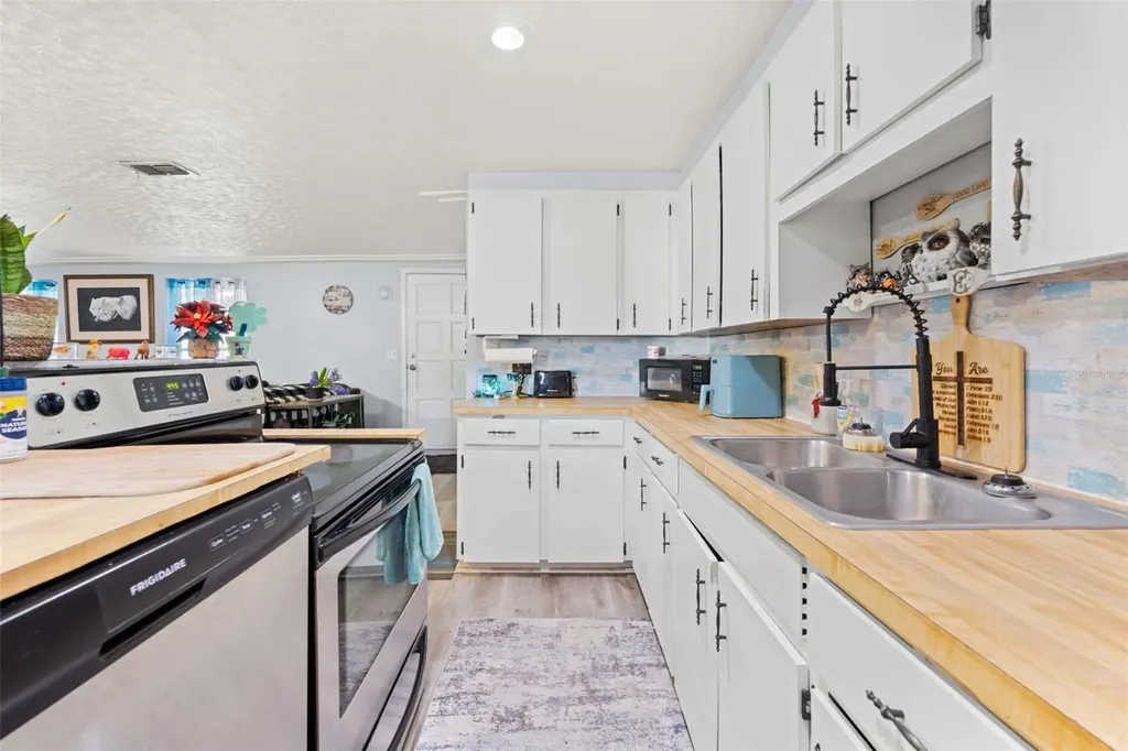 7130 N Pearl Point Hernando FL 34442