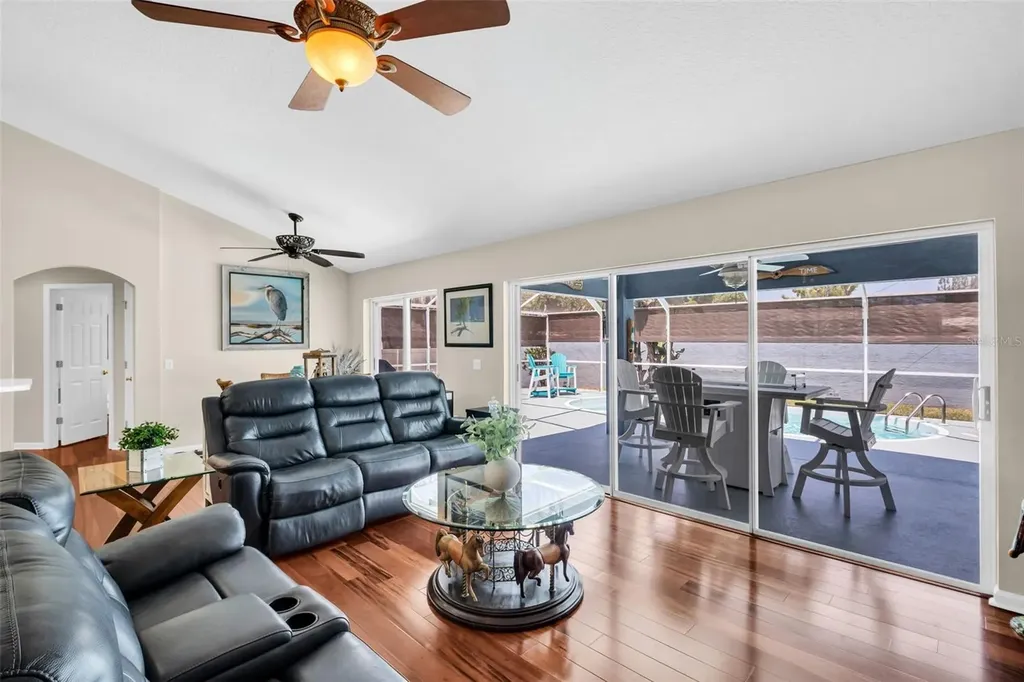 1149 Sawgrass Drive Tarpon Springs FL 34689