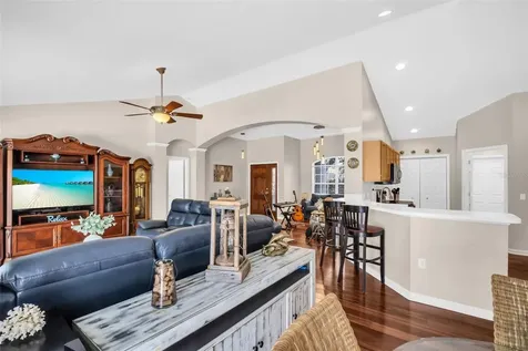 1149 Sawgrass Drive Tarpon Springs FL 34689